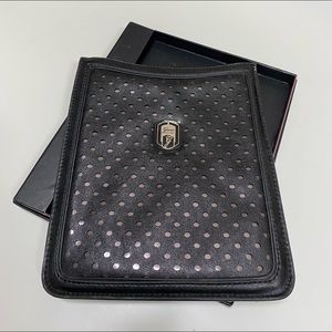 Guess tablet holder new size iPad